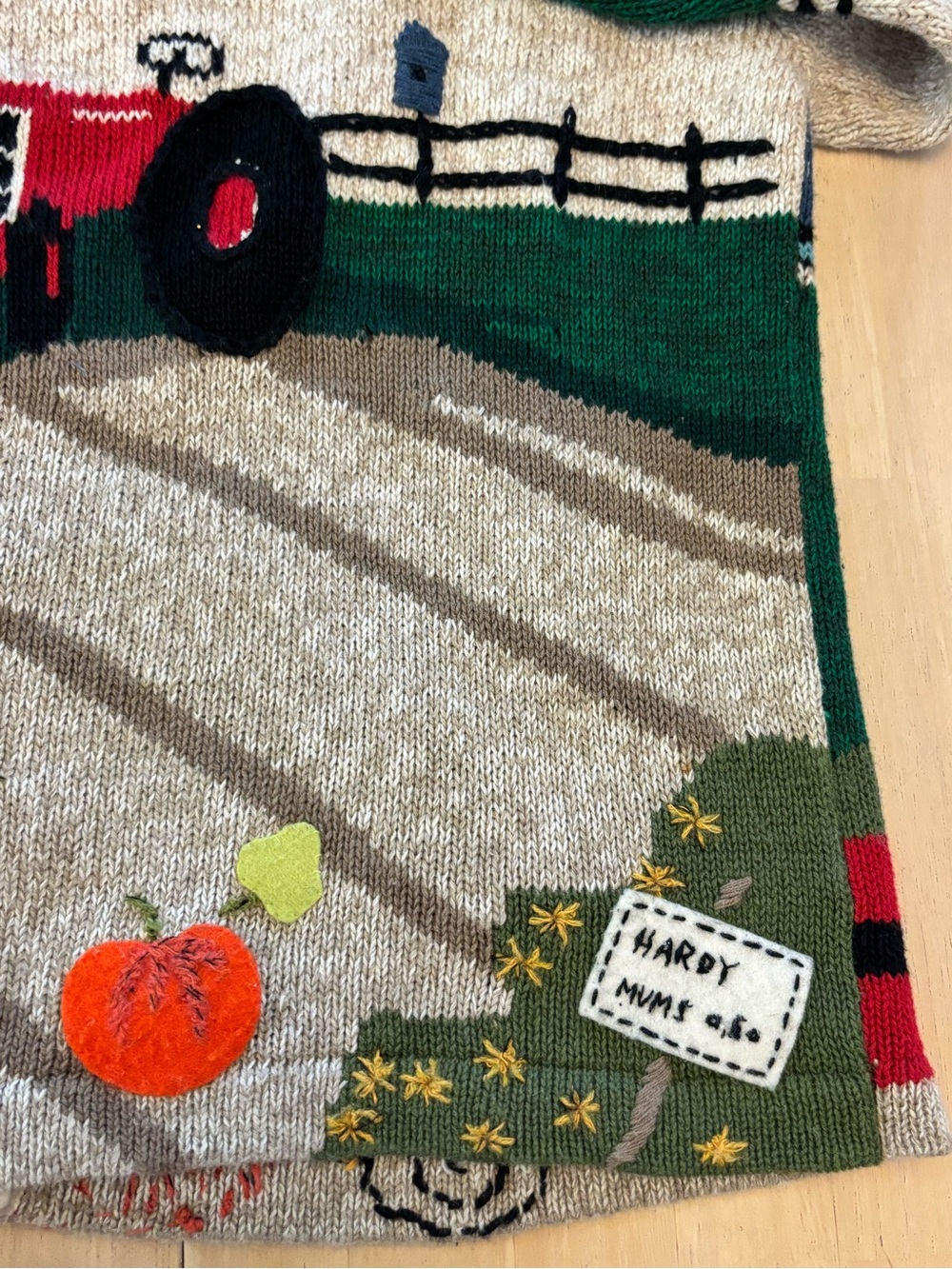 Susan Bristol Vintage 1999 Cat In A Sweater on a Farm!! Fall Autumn Cardigan - Picture 8 of 15